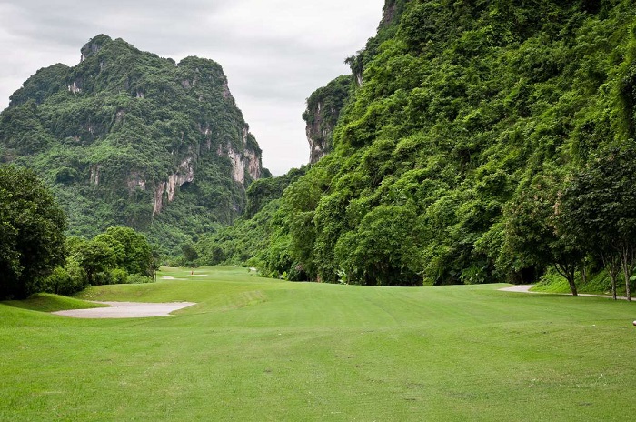 bên trong những sân golf lớn nhất Việt Nam 