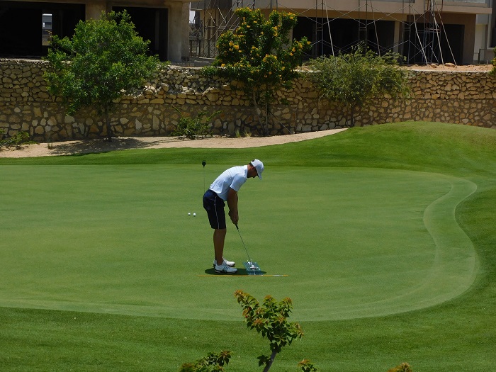 NewGiza golf club là sân golf được các chuyên gia đánh giá khá cao về mọi khía cạnh 