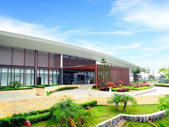 Sân golf Hoàng Gia Ninh Bình - sân golf lớn nhất Việt Nam