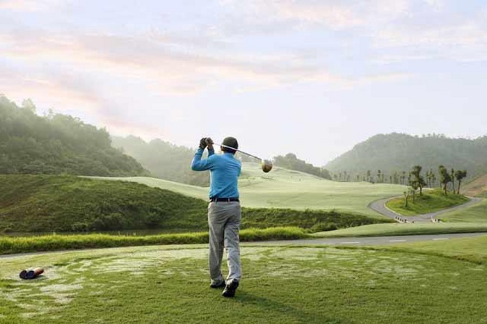 Hilltop Valley - nằm trong danh sách sân golf Việt Nam nổi tiếng