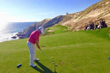 Đến Cabo Del Sol Golf Course, trải nghiệm chơi golf giữa sa mạc và đại dương