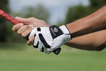 Những bí quyết bạn cần nằm lòng để mua được đôi găng tay chơi golf chất lượng