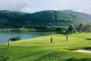 Du lịch golf Bắc Giang, khám phá những sân golf chất lượng hàng đầu miền Bắc